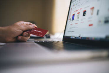 6 ways to save money while furniture shopping