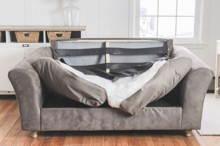 Comment rembourrer les coussins d’un canapé ?
