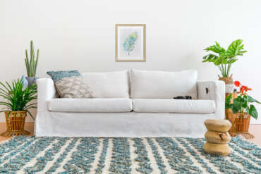 Stretchy or bespoke? Which are the best sofa covers for you and how to pick them