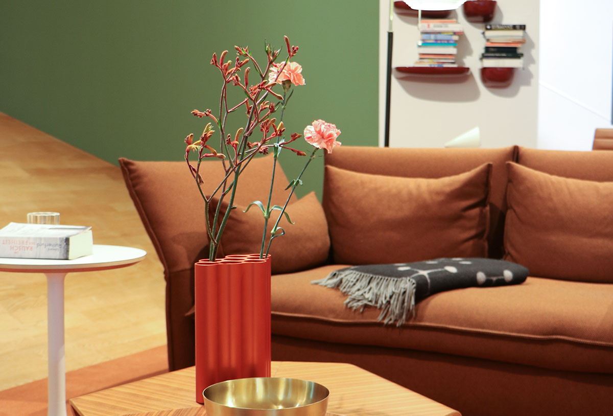 How to create a contemporary brown home interior