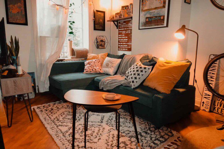 Cosy fall living room ideas for 2023
