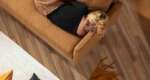 Nos astuces pour améliorer un canapé inconfortable
